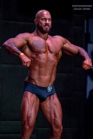 CLASSIC PHYSIQUE НОВИЧКИ